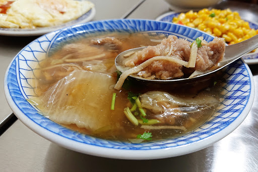 嘉義梁雞肉飯 的照片