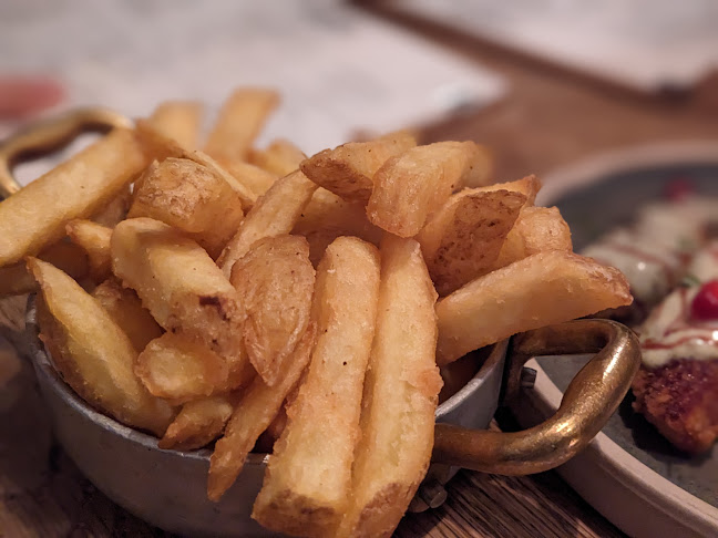 Roxie Steak - Putney Phone number