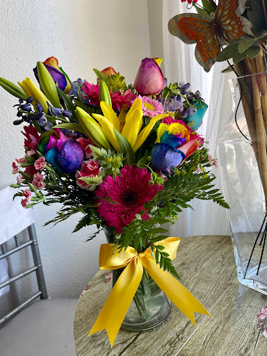 Beezu Beezu Flowers & Gifts - Tucson Flower Shop and Delivery