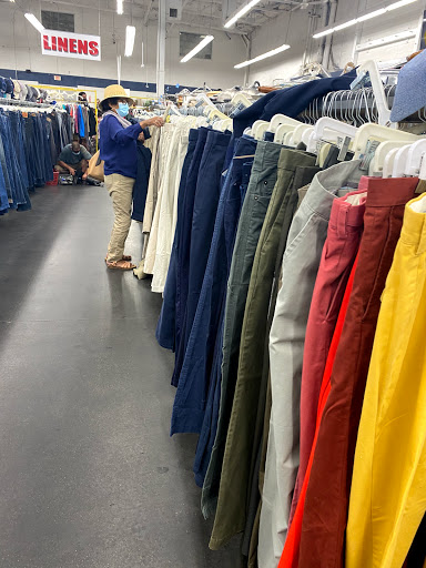 Thrift Store «Valley Thrift Store», reviews and photos, 2085 E Valley Pkwy, Escondido, CA 92027, USA