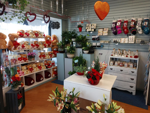 Florist «Lollipops & Roses Florist», reviews and photos, 450 Salem St, Medford, MA 02155, USA