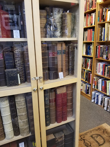 Used Book Store «Second Story Books», reviews and photos, 2000 P St NW, Washington, DC 20036, USA