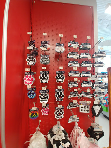 Pet Supply Store «Petco Animal Supplies», reviews and photos, 3800 S Tamiami Trail #20, Sarasota, FL 34239, USA