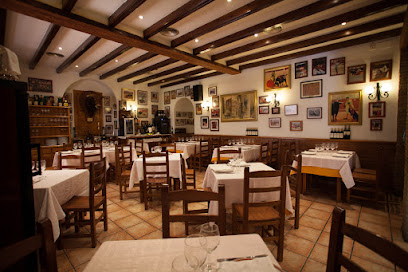 Bar 33 | Restaurante tipico en Caravaca 🇪🇸� - C. Pilar, 21, 30400 Caravaca de la Cruz, Murcia, Spain
