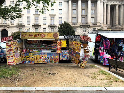 Sightseeing Tour Agency «Old Town Trolley and DC Duck Tours», reviews and photos, 50 Massachusetts Ave NE, Washington, DC 20002, USA