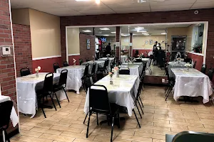 El Sazón Restaurant image