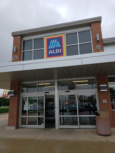 Supermarket «ALDI», reviews and photos, 1585 W Main St, Lewisville, TX 75067, USA