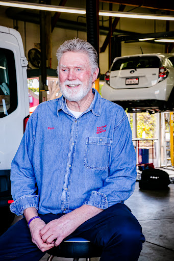 Auto Repair Shop «Foothill Auto Service», reviews and photos, 26911 Vista Terrace, Lake Forest, CA 92630, USA