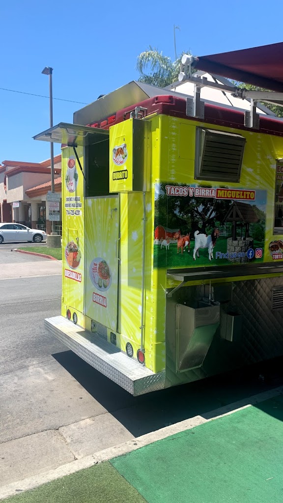Tacos y Birria Miguelito #1 92703
