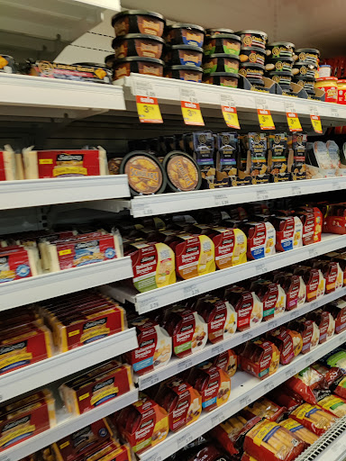 Grocery Store «Meijer», reviews and photos, 171 W Town Square Way, Oak Creek, WI 53154, USA