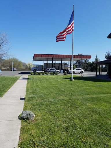 Gas Station «Chevron», reviews and photos, 775 State Hwy 20, Upper Lake, CA 95485, USA