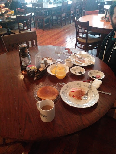 Hotel «Grand Victorian Inn», reviews and photos, 5 Old Dixie Hwy, Park City, KY 42160, USA