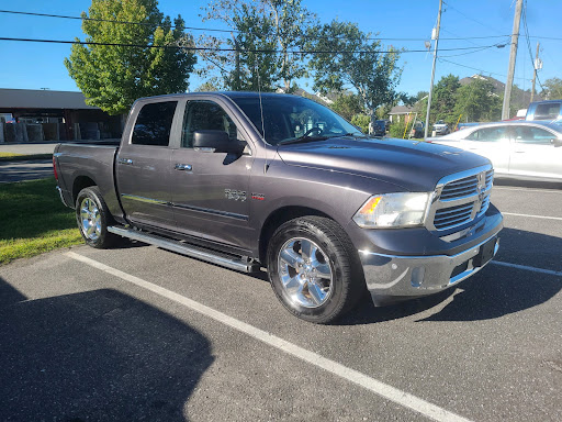 Ford Dealer «Hub City Ford», reviews and photos