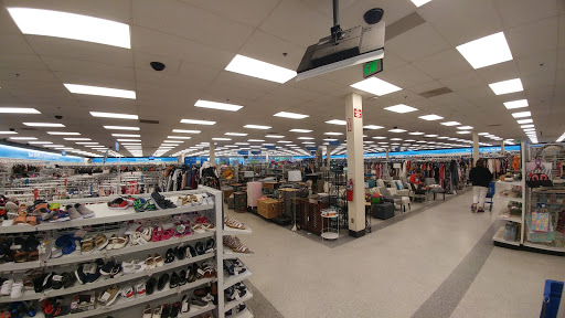 Clothing Store «Ross Dress for Less», reviews and photos, 10261 River Marsh Dr, Jacksonville, FL 32246, USA