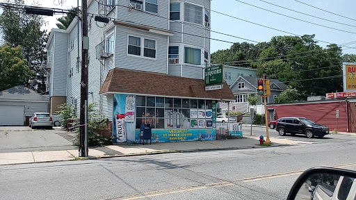 Liquor Store «Mt Vernon Liquors», reviews and photos, 421 S Broadway, Lawrence, MA 01843, USA