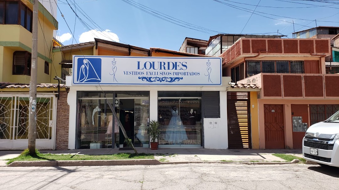 Lourdes Vestidos cusco