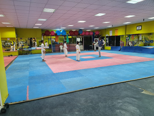 مركز سهم القوة الرياضي 