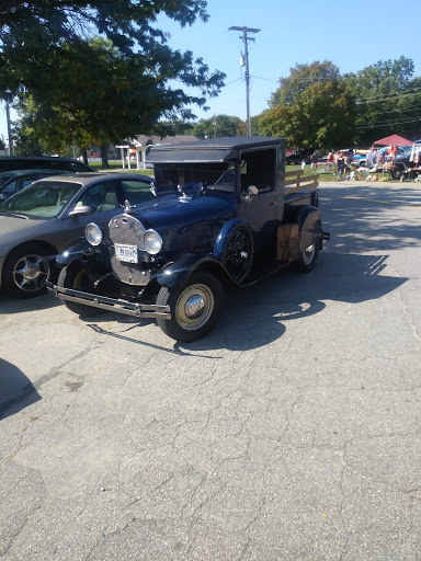 Flea Market «Painesville Flea Market», reviews and photos, 1301 Mentor Ave, Painesville, OH 44077, USA