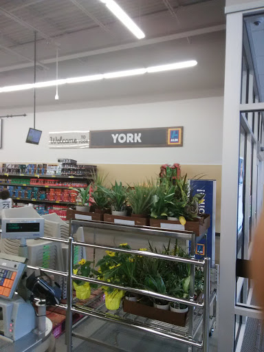 Supermarket «ALDI», reviews and photos, 905 Loucks Rd, York, PA 17404, USA