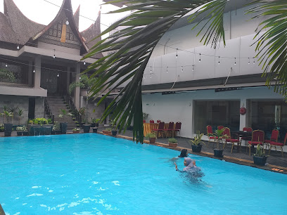 Swimming Pool Garuda Plaza Hotel