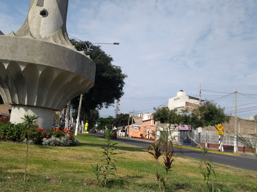 Monumento (Victor Larco Herrera)