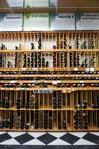 Liquor Store «Randolph Package Store», reviews and photos, 42 N Main St, Randolph, MA 02368, USA