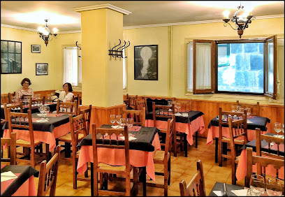 Casa Flores | Restaurante Canfranc-Estación - C. Jacetania, 6, 22880 Canfranc-Estación, Huesca, Spain