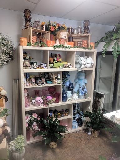 Florist «Petite Flower Shop», reviews and photos, 1501 Harry Wurzbach Rd, San Antonio, TX 78209, USA