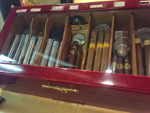 Wine Store «Baskets Gourmet/Wine World», reviews and photos, 7737 Five Mile Rd, Cincinnati, OH 45230, USA