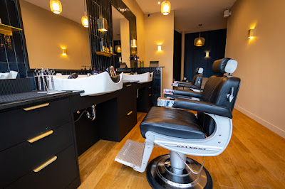 L’Instant Barbier à Paris