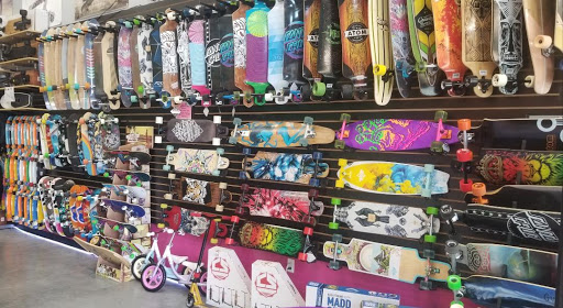 Skateboard shop Hampton