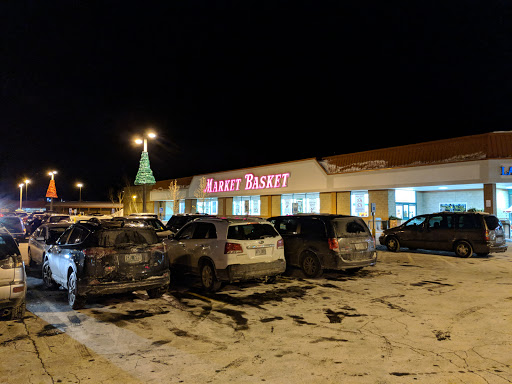 Grocery Store «Market Basket», reviews and photos, 345 Washington St, Claremont, NH 03743, USA