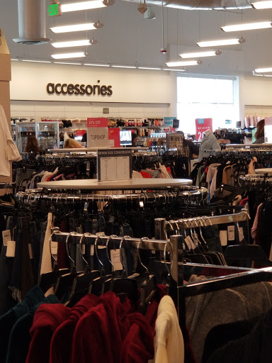 Department Store «Nordstrom Rack The Plaza at Jordan Creek», reviews and photos, 320 S Jordan Creek Pkwy, West Des Moines, IA 50266, USA