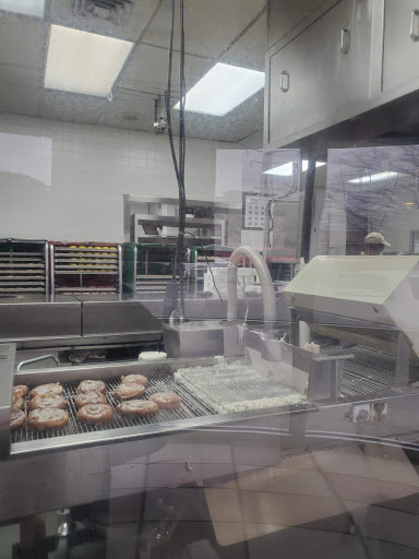 Bakery «Krispy Kreme Doughnuts», reviews and photos, 259 S Stratford Rd, Winston-Salem, NC 27103, USA