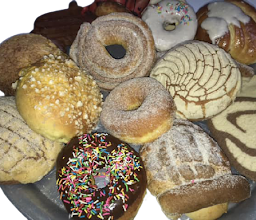 Panificadora El Maná 2 photo