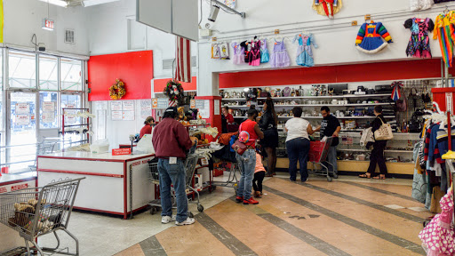 Thrift Store «Village Discount Outlet Store 09», reviews and photos, 4020 W 26th St, Chicago, IL 60623, USA