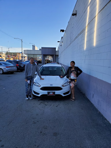 Car Dealer «South Chicago Dodge Chrysler Jeep», reviews and photos, 7340 S Western Ave, Chicago, IL 60636, USA