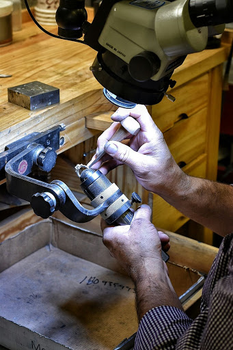 Jewelry Store «Rialto Jewelry», reviews and photos, 8910 Bandera Rd #107, San Antonio, TX 78250, USA