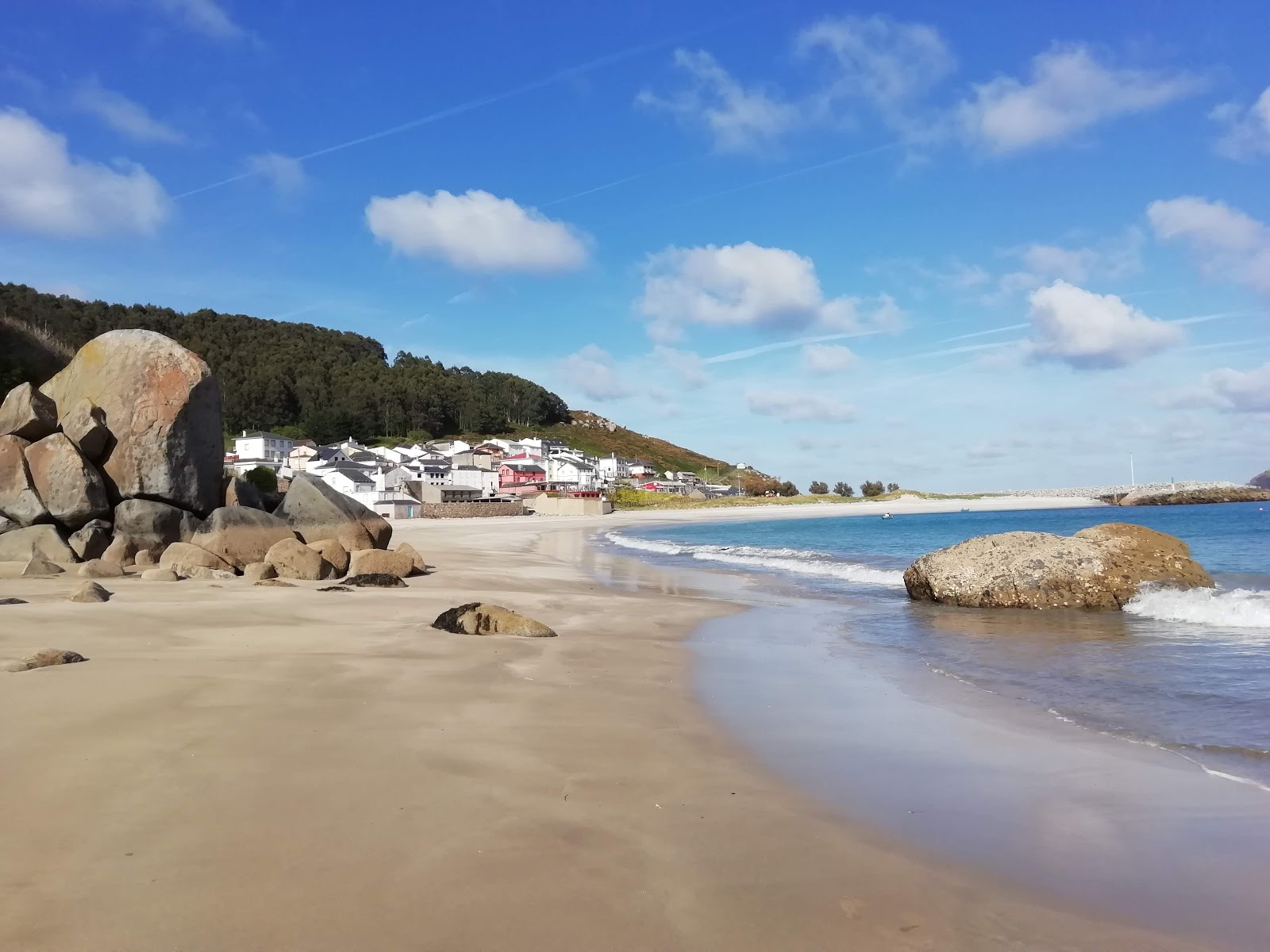 Praia de Bares'in fotoğrafı - rahatlamayı sevenler arasında popüler bir yer