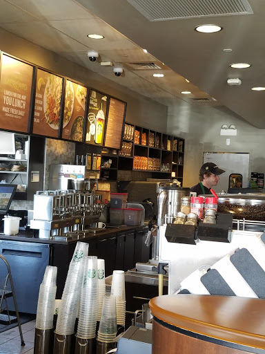 Coffee Shop «Starbucks», reviews and photos, 6768 95th St, Oak Lawn, IL 60453, USA