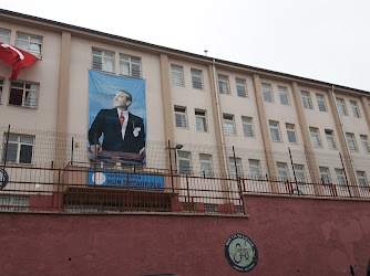 Hun Ortaokulu