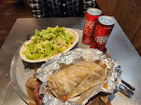 Burrito du Restaurant mexicain Chipotle Mexican Grill à Paris - n°1