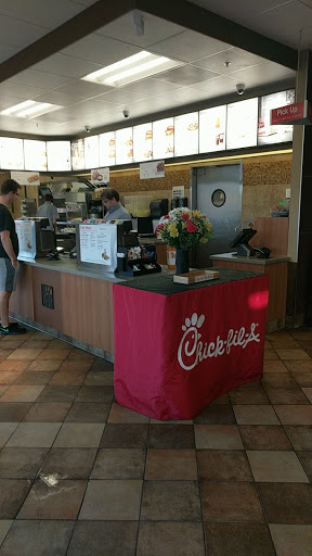 Fast Food Restaurant «Chick-fil-A», reviews and photos, 5351 S 76th St, Greendale, WI 53129, USA