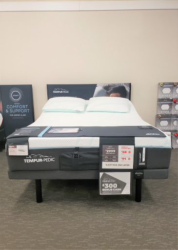 Mattress Store «Mattress Firm Mohegan Lake», reviews and photos, 3131 Main St, Mohegan Lake, NY 10547, USA