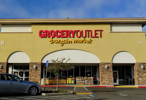 Grocery Store «Grocery Outlet Bargain Market», reviews and photos, 424 Roseville Square, Roseville, CA 95678, USA