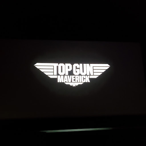 Movie Theater «B&B Theatres Overland Park 16», reviews and photos, 8601 W 135th St, Overland Park, KS 66223, USA