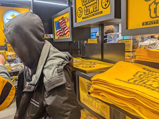 Sportswear Store «THE STEELERS PRO SHOP», reviews and photos, 100 Art Rooney Ave, Pittsburgh, PA 15212, USA