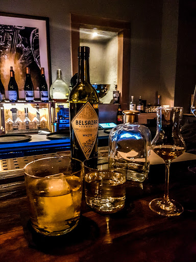 EINRAUM - Cocktail & Wein Bar