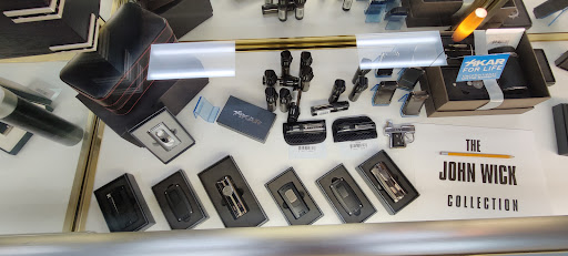 Tobacco Shop «Burning Leaf Cigars Inc», reviews and photos, 577 S 3rd St #101, Geneva, IL 60132, USA