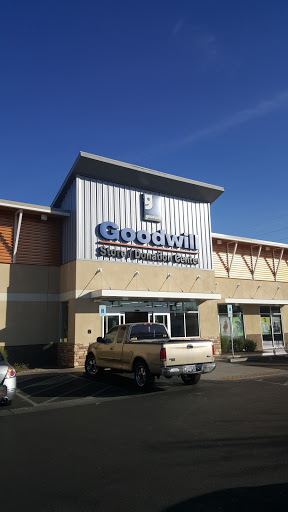 Thrift Store «Goodwill Retail Store and Donation Center», reviews and photos